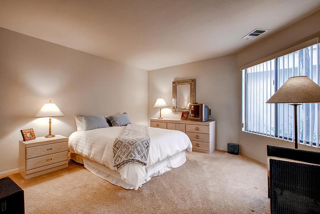 Borrego Springs Hideaway Pool Table, Mtn Views! Villa Bagian luar foto